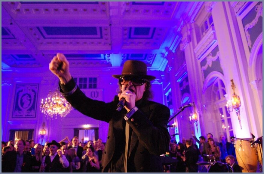 Firmenfeier im großen Saal im Kempinski Hamburg mit Udo Lindenberg Double Karsten Bald